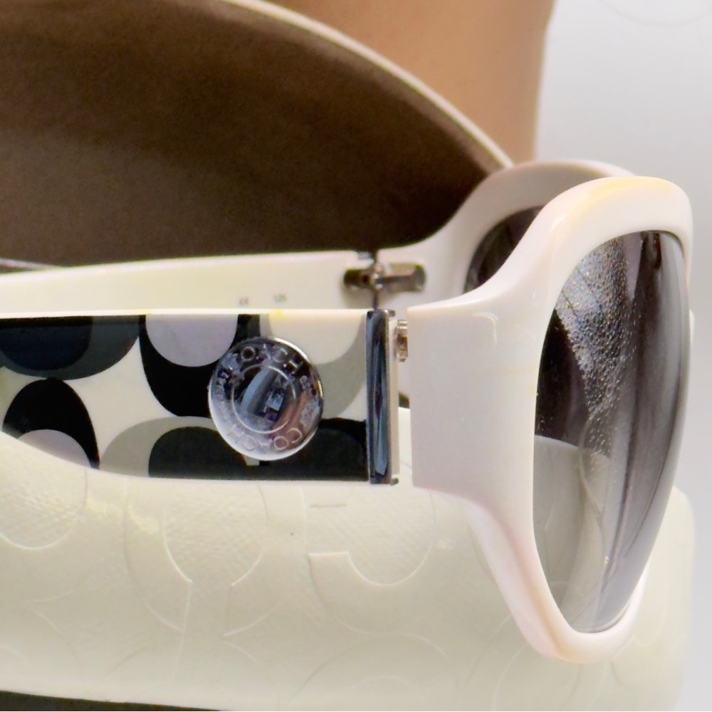 Coach White Oversize Arabella 58025 Sunglasses - Picture 7 of 15